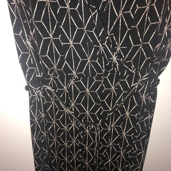 Plus size dress - Picture 2 of 3